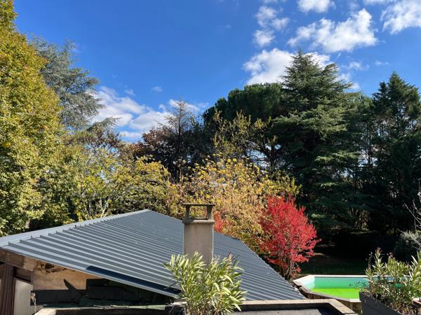 Vente des murs d’un immeuble exploité en hôtel-restaurant Saint-Aigulin (17360)