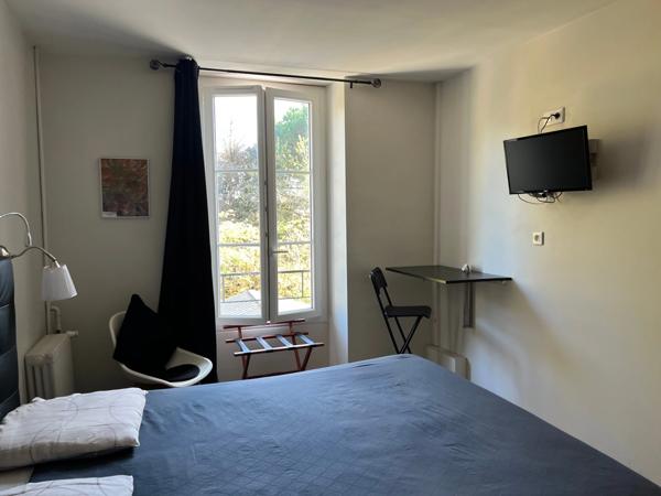 Vente des murs d’un immeuble exploité en hôtel-restaurant Saint-Aigulin (17360)