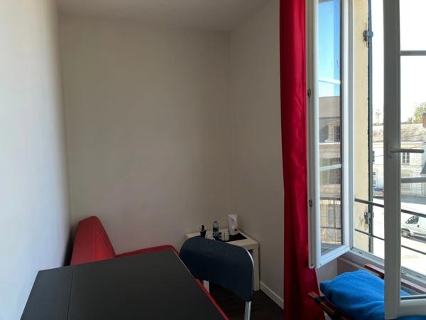 Vente des murs d’un immeuble exploité en hôtel-restaurant Saint-Aigulin (17360)