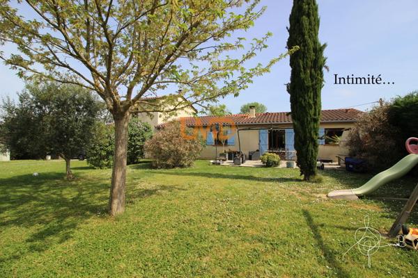 Beaumont de Lomagne, maison T5, terrain clos 1457m2. aucun travaux