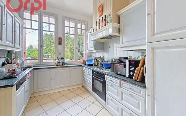 Maison à vendre    8 pièces •  Bellerive-sur-Allier