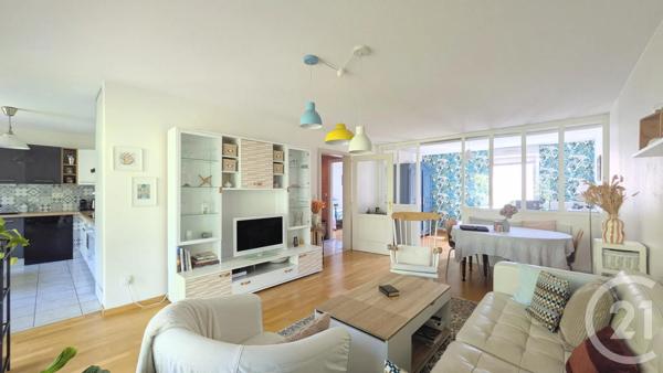 Appartement F3 à vendre  3 pièces - 70,12 m 2   STRASBOURG  - 67