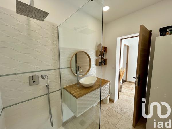 Maison 7 pièces de 293 m² à Allonnes (49650)