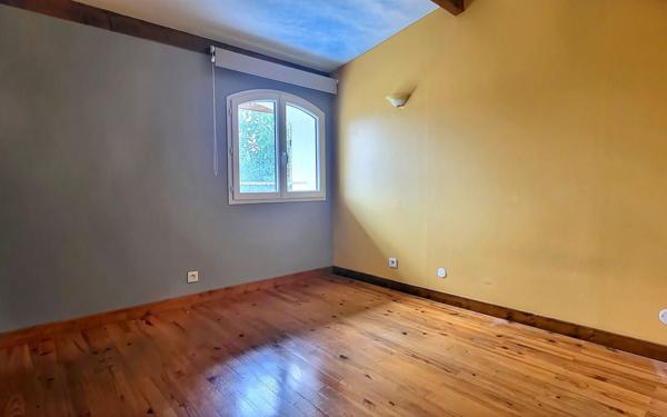 Maison à vendre    5 pièces • 167 m2 Roussillon