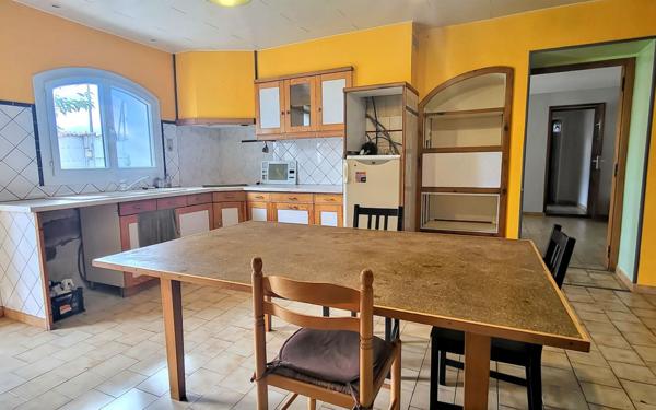 Maison à vendre    5 pièces • 167 m2 Roussillon