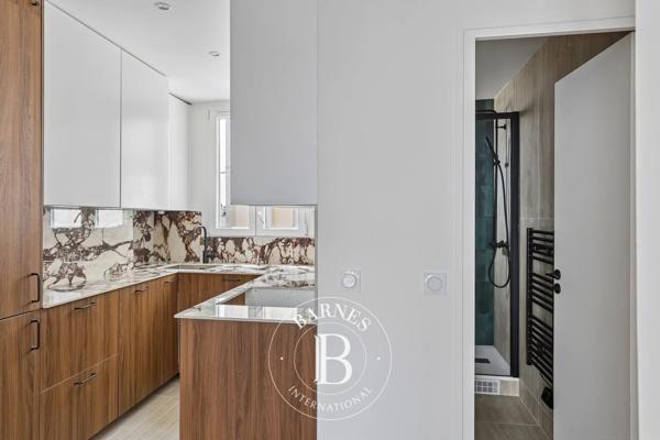 Paris 18ème, Appartement  18 m² à vendre