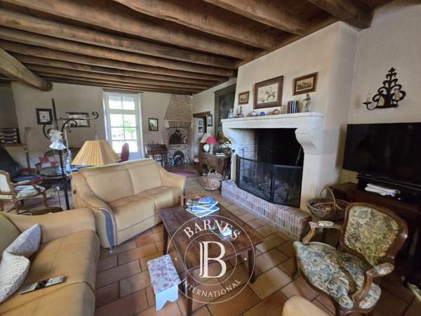 Moulins-sur-Yèvre, Ferme 6 Chambres -  311 m² à vendre