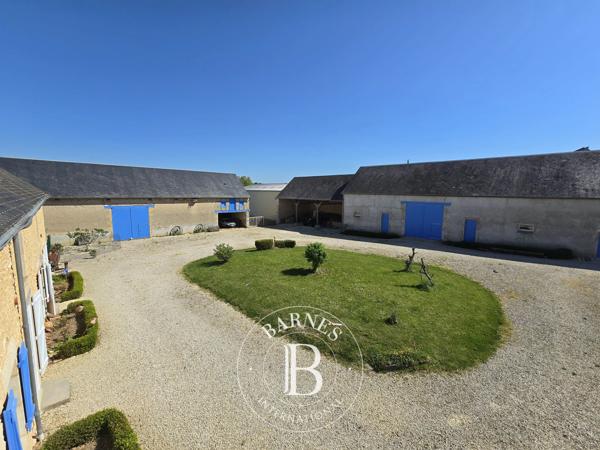 Moulins-sur-Yèvre, Ferme 6 Chambres -  311 m² à vendre