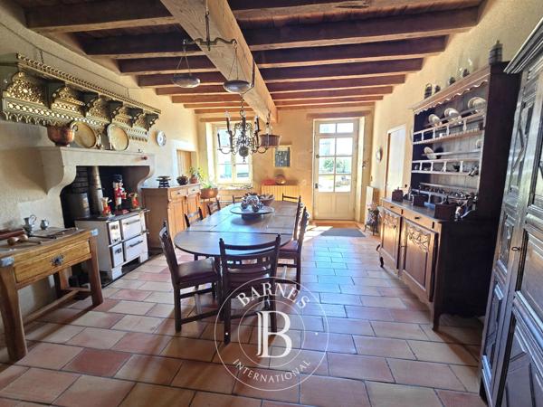 Moulins-sur-Yèvre, Ferme 6 Chambres -  311 m² à vendre