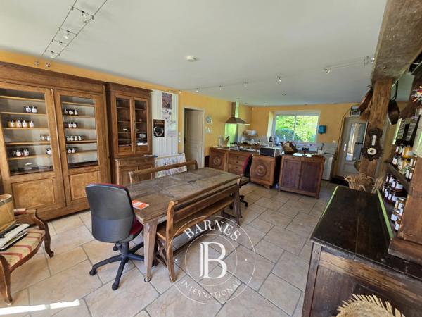 Moulins-sur-Yèvre, Ferme 6 Chambres -  311 m² à vendre