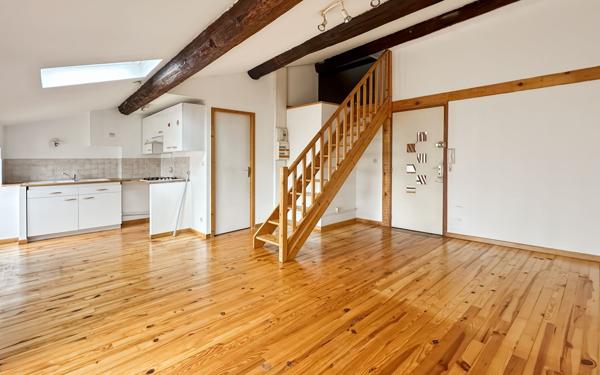 Appartement à vendre    1 pièce • 28 m2 Valence