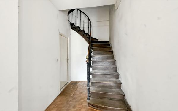 Appartement à vendre    1 pièce • 28 m2 Valence