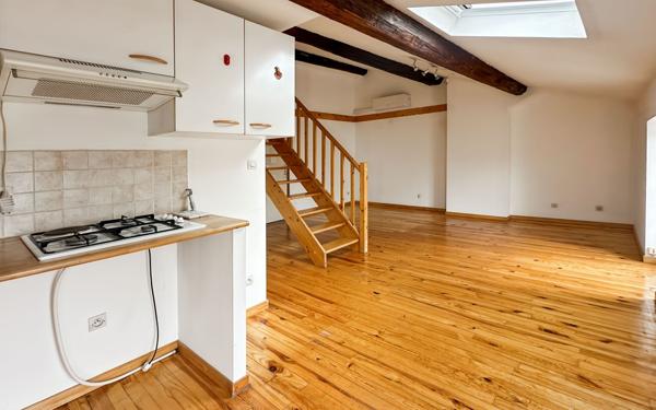 Appartement à vendre    1 pièce • 28 m2 Valence