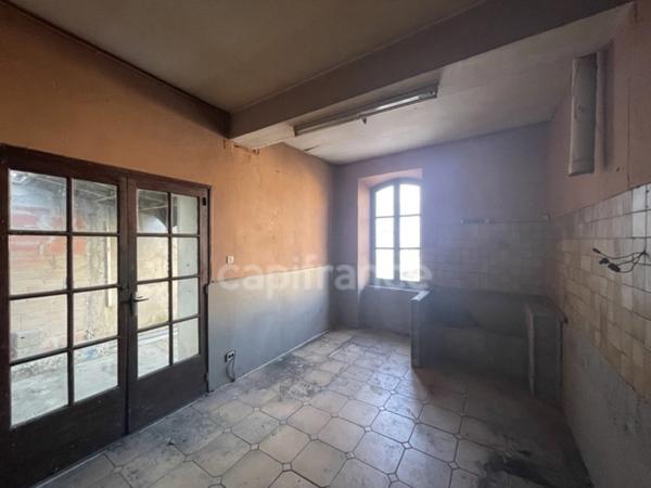 A vendre maison de village T7 - 177m2 Environ - Terrasse et Garage