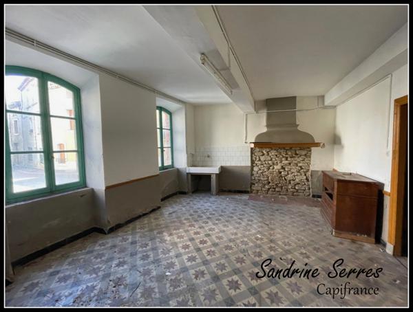 A vendre maison de village T7 - 177m2 Environ - Terrasse et Garage