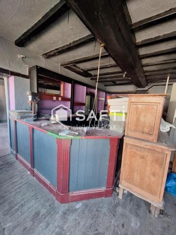 Maison individuelle de 309m² avec beau potentiel.