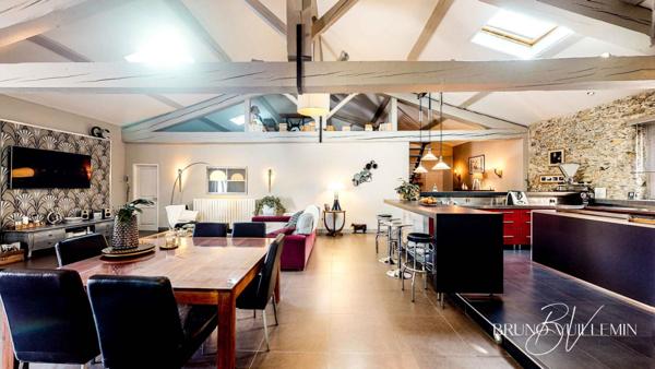 MAGNIFIQUE RECONVERSION POUR CETTE CAVE VITICOLE RÉNOVÉE / GITE et CHAMBRES D'HÔTES