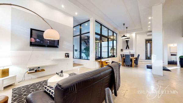 MAGNIFIQUE RECONVERSION POUR CETTE CAVE VITICOLE RÉNOVÉE / GITE et CHAMBRES D'HÔTES