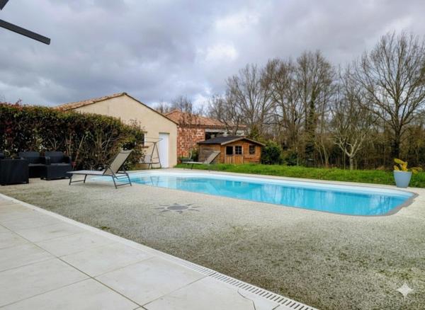 Maison individuelle avec piscine