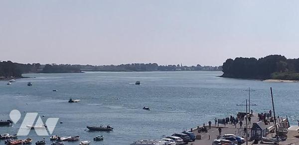 LARMOR-BADEN pleine vue Golfe pour ces 2 studios réunis en un T2 de 65,80m²