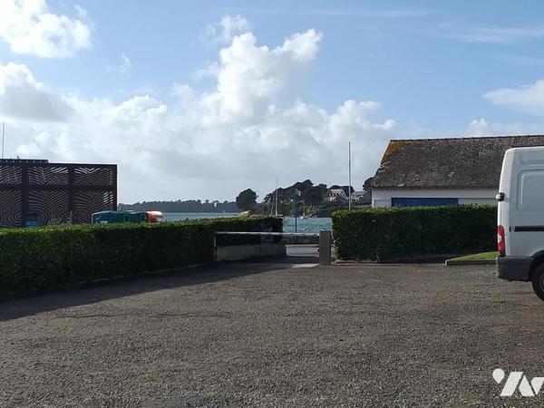 LARMOR-BADEN pleine vue Golfe pour ces 2 studios réunis en un T2 de 65,80m²