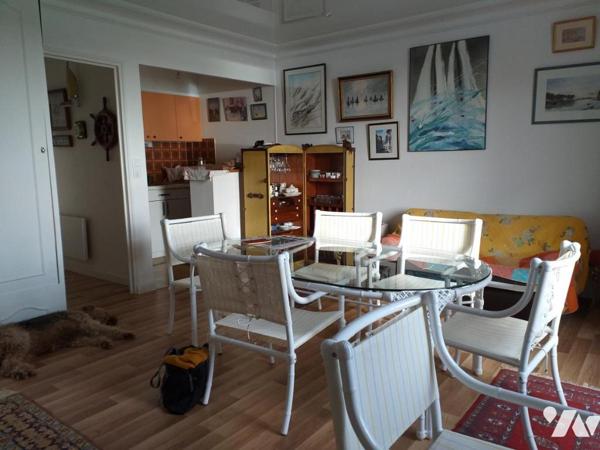 LARMOR-BADEN pleine vue Golfe pour ces 2 studios réunis en un T2 de 65,80m²