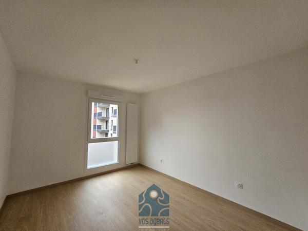 Appartement neuf T4 avec terrasse et garage