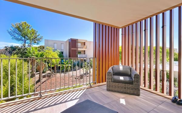 Appartement à vendre    2 pièces • 52,74 m2 Saint-Raphaël