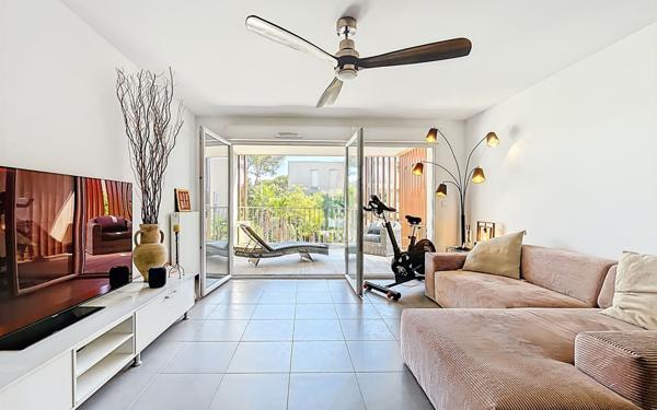 Appartement à vendre    2 pièces • 52,74 m2 Saint-Raphaël