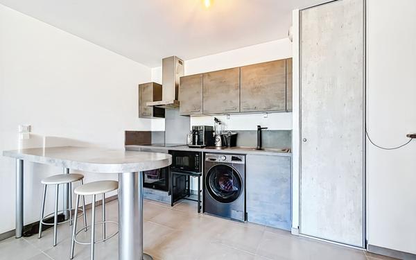 Appartement à vendre    2 pièces • 52,74 m2 Saint-Raphaël