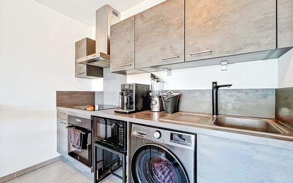 Appartement à vendre    2 pièces • 52,74 m2 Saint-Raphaël