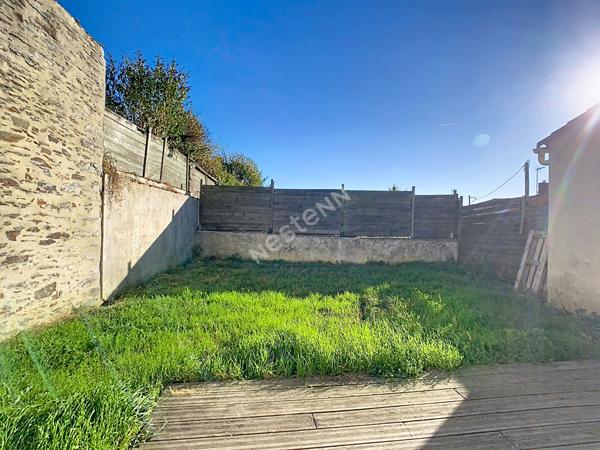 Maison idéalement située au coeur du bourg de La Regrippière à moins de 10min de VALLET et de l'axe NANTES-CHOLET