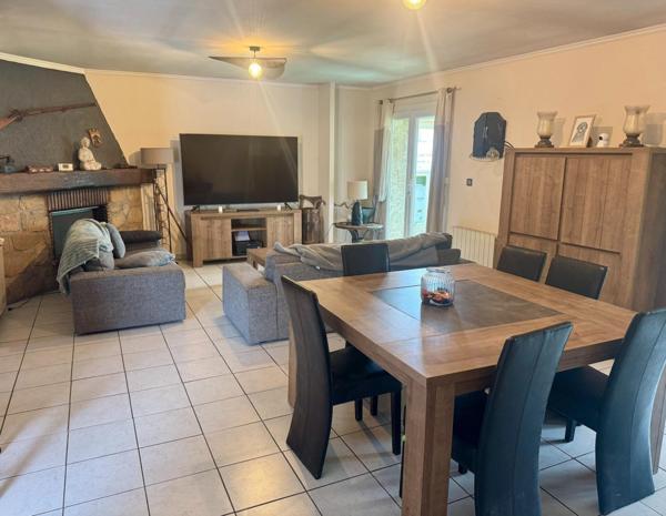 A saisir sur Vinon sur Verdon, jolie villa de 115m² avec piscine et sauna