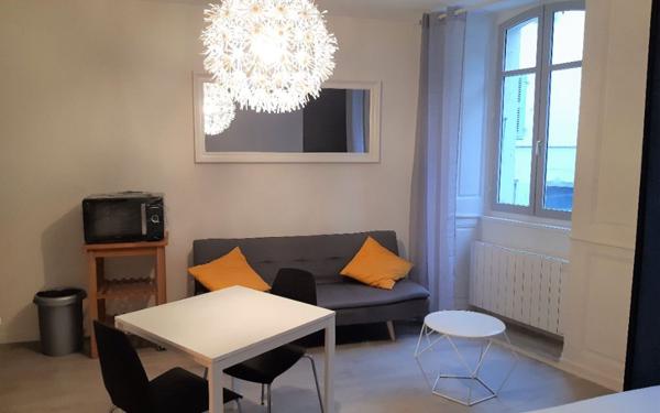 Appartement à louer    1 pièce • 30,76 m2 Gex