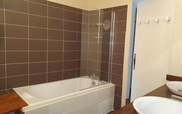 Appartement à louer    2 pièces •  Lyon 7