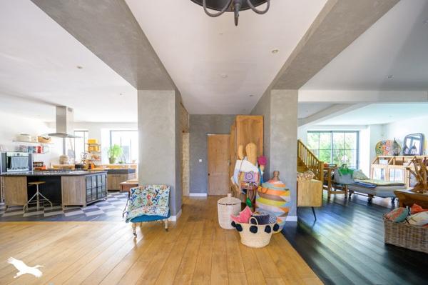 Maison à vendre 1 021 000 € Sainte-Soulle 7 p 260 m² DPE D
