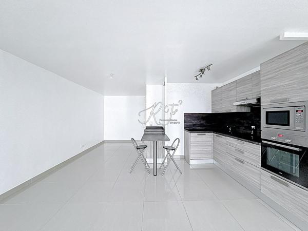 appartement récent en centre ville