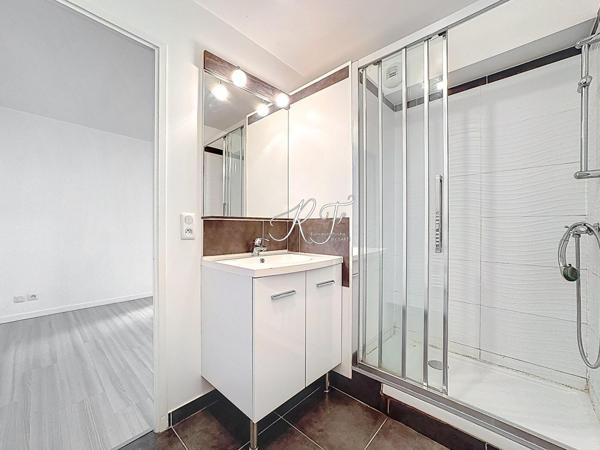 appartement récent en centre ville