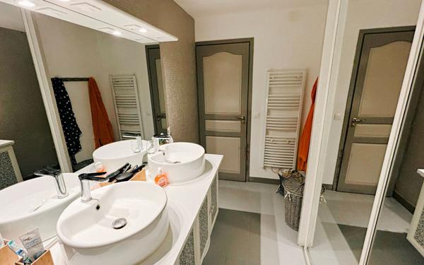 Appartement à vendre    5 pièces • 143 m2 Sallanches