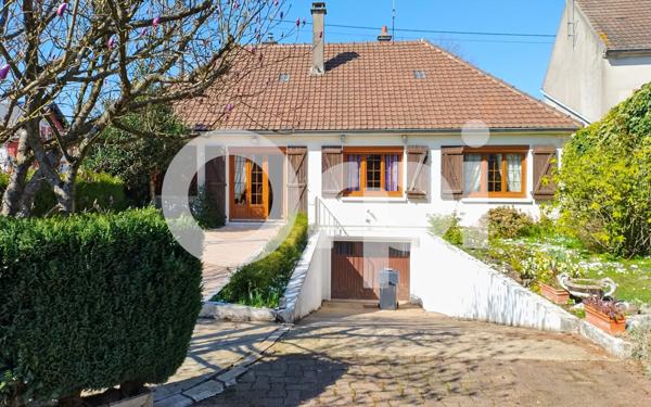 Maison à vendre    4 pièces • 105 m2 Le Plessis-Belleville