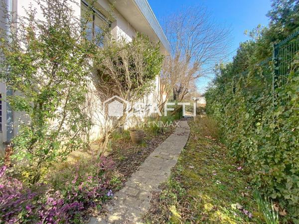 Proche du RER B - Maison d’architecte -240 m2 habitable
