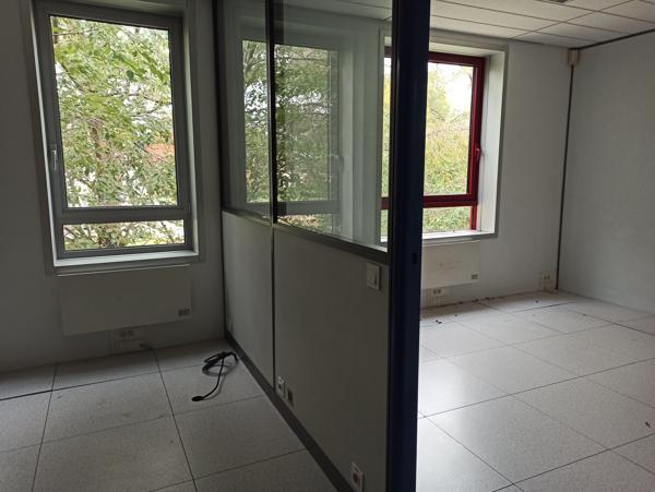 Bureaux à louer à Eragny 105 m² accès immédiat autoroute A15