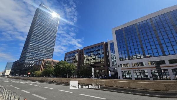 Bureaux à louer à Lyon 3ème quartier Part-Dieu accès transports et modulables