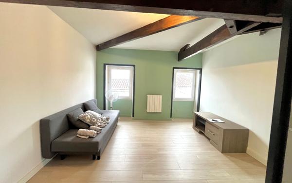 Maison à vendre    7 pièces •  Cognac