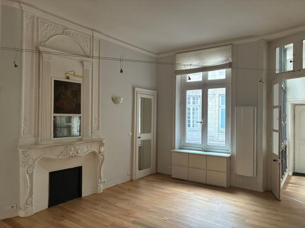 BUREAUX À VENDRE - À LOUER AU COEUR DE NANTES - BIEN D'EXCEPTION