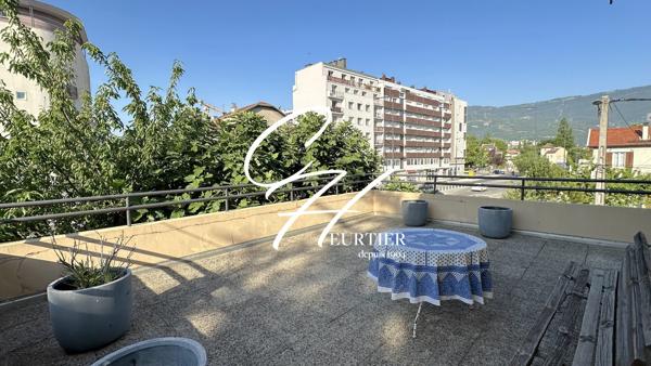 Grenoble - Maison individuelle avec 6 chambres