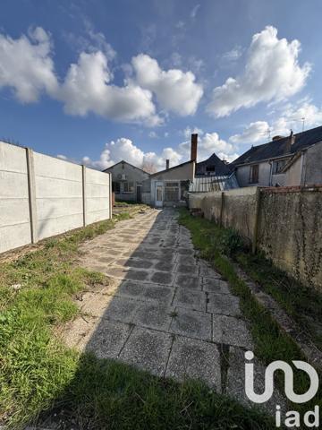 Maison à vendre 6 pièces 111 m² Morannes sur Sarthe-Daumeray