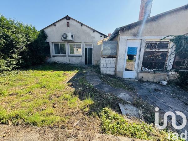 Maison à vendre 6 pièces 111 m² Morannes sur Sarthe-Daumeray