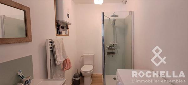 Maison ancienne familiale de 139 m2, 5 chambres, beau jardin, garage