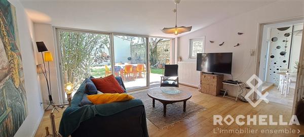 Maison ancienne familiale de 139 m2, 5 chambres, beau jardin, garage